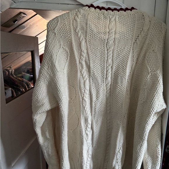 Willow Ridge Vintage Cardigan with Floral Embroidery - Picture 4 of 4